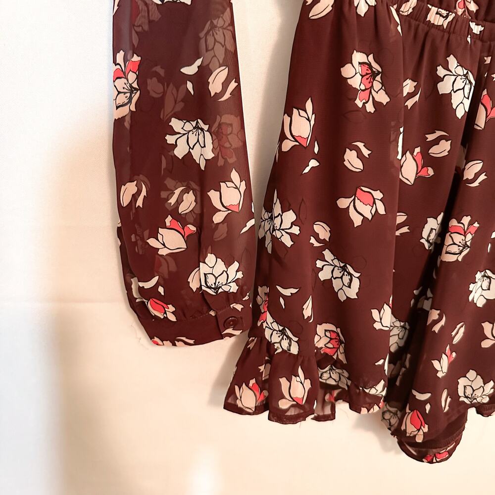 ASTR x Revolve Burgundy Long Sleeve Floral Romper Sz. S - Picture 4 of 6
